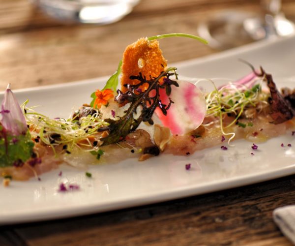 Sachimis de saumon sauvage à la japonaise au restaurant la table de 3 à Bordeaux